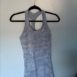 Lululemon Raceback Lux Size 8